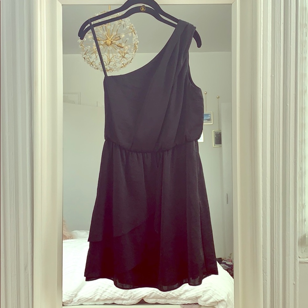 BCBGeneration || Black One Shoulder Ruffle Dress
